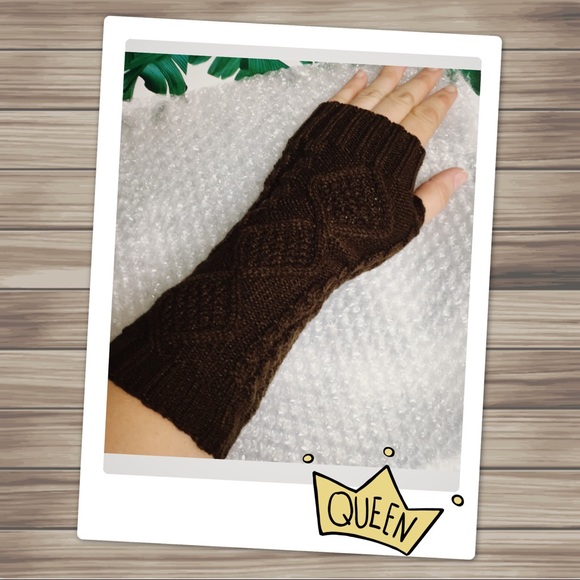 Accessories - Hand and Arm Warmers